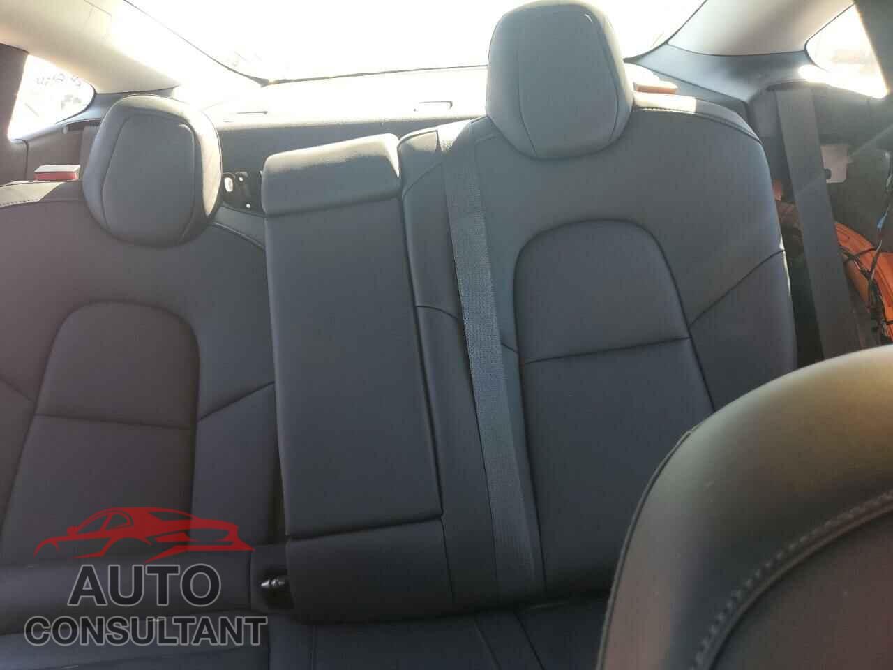 TESLA MODEL 3 2018 - 5YJ3E1EA3JF014239