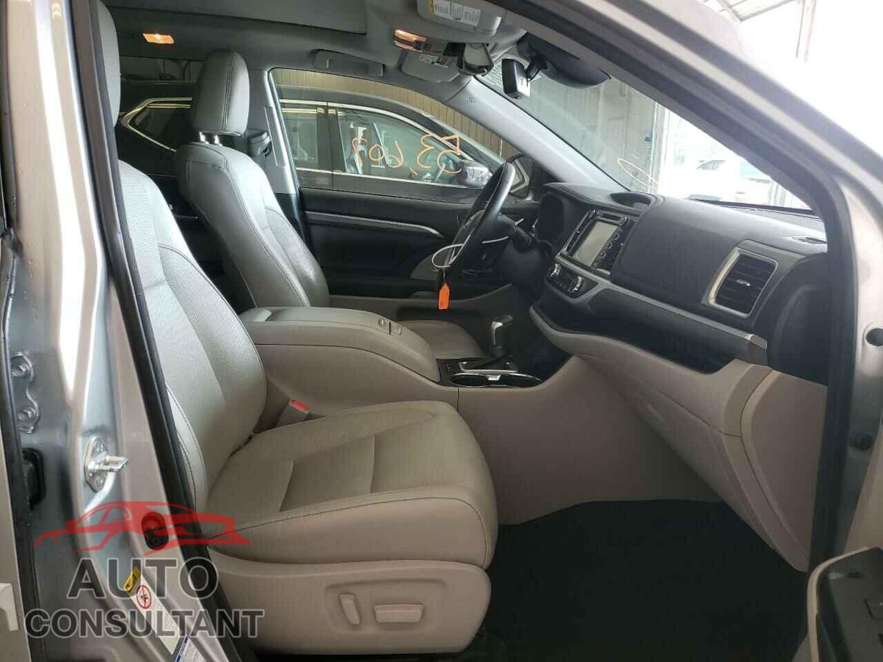 TOYOTA HIGHLANDER 2017 - 5TDDZRFH1HS399924
