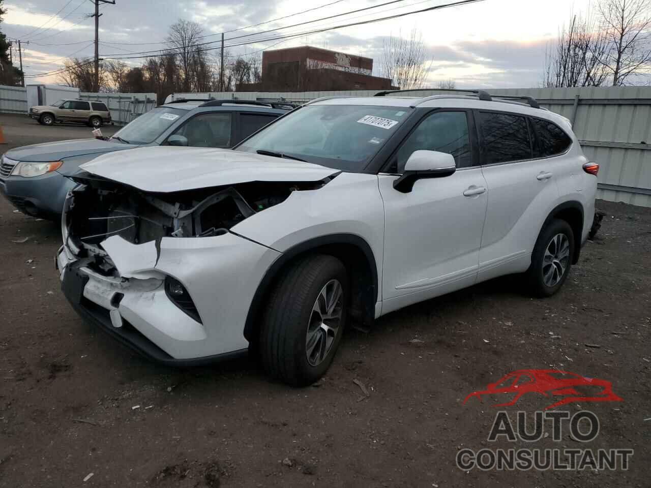 TOYOTA HIGHLANDER 2022 - 5TDGZRBH9NS593745