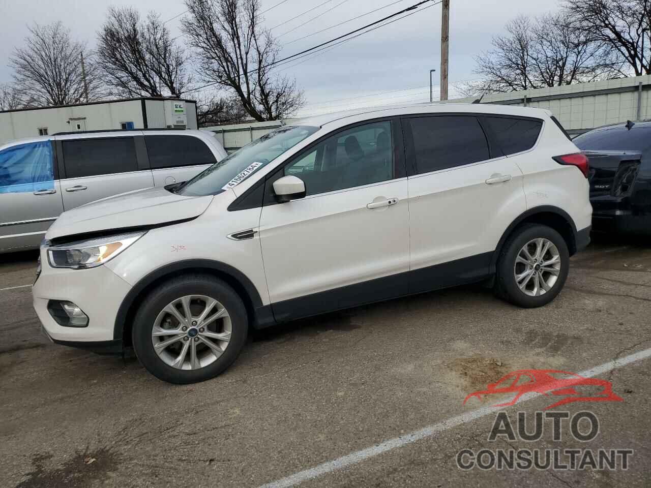 FORD ESCAPE 2019 - 1FMCU0GD8KUA60948