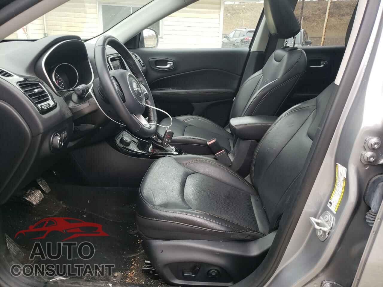 JEEP COMPASS 2018 - 3C4NJDCB0JT423852