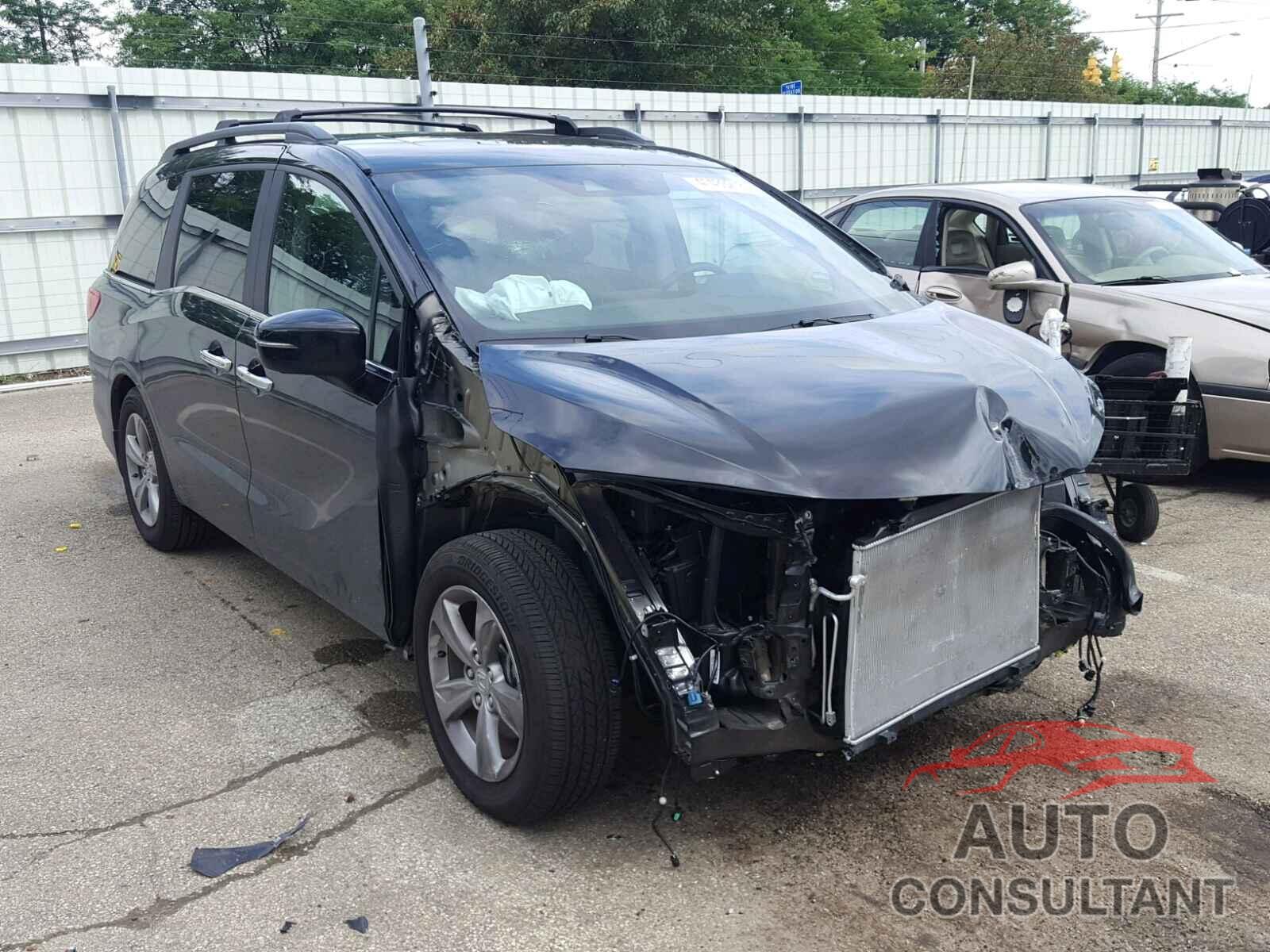 HONDA ODYSSEY 2018 - 5FNRL6H75JB067151