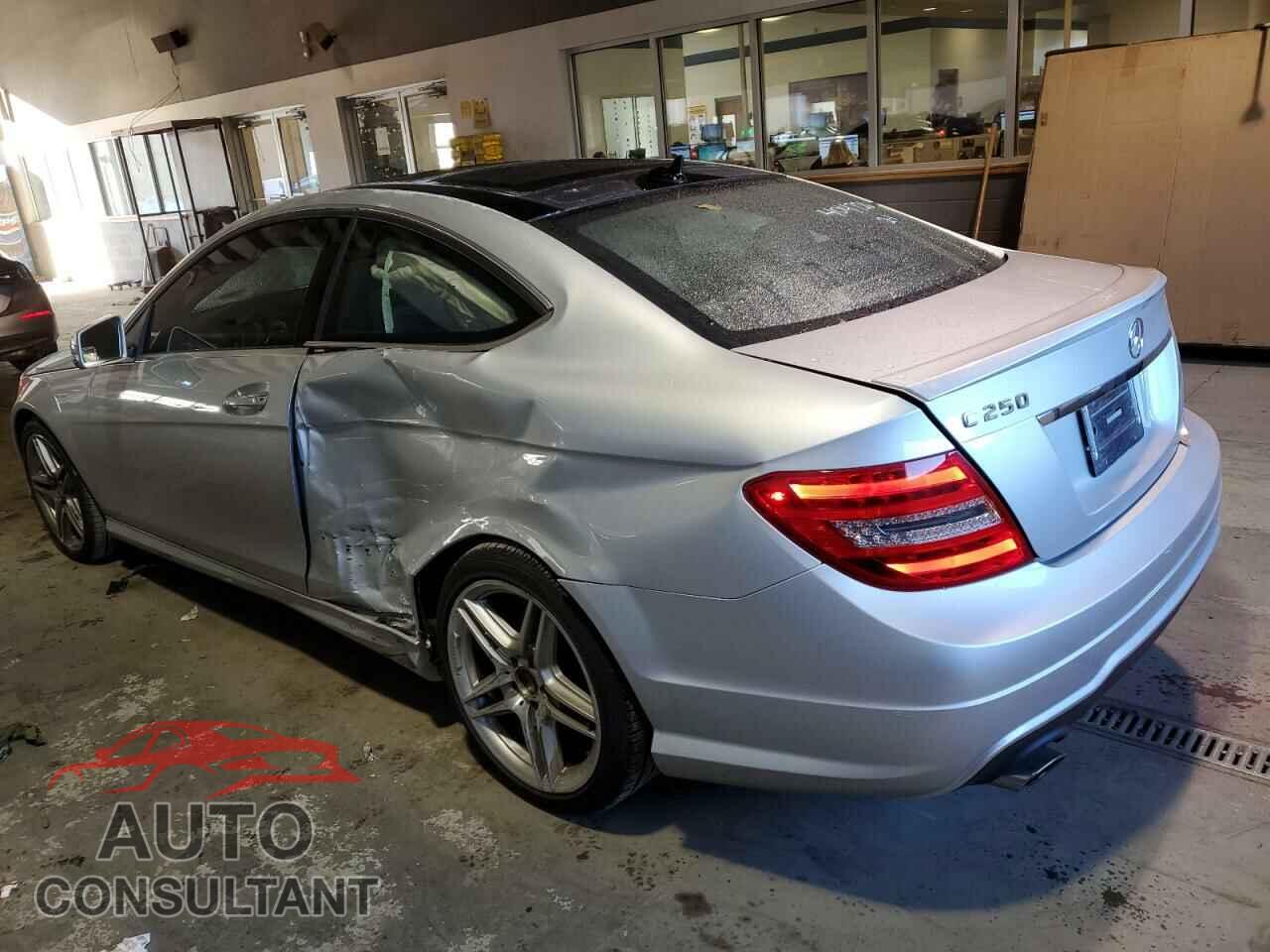 MERCEDES-BENZ C-CLASS 2014 - WDDGJ4HB2EG167229