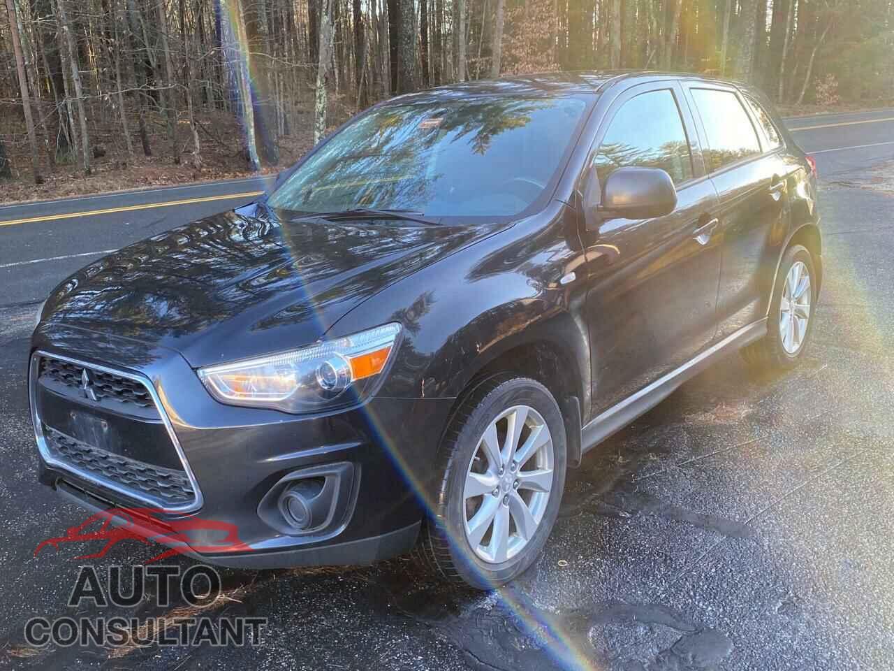 MITSUBISHI OUTLANDER 2015 - 4A4AR3AUXFE007961