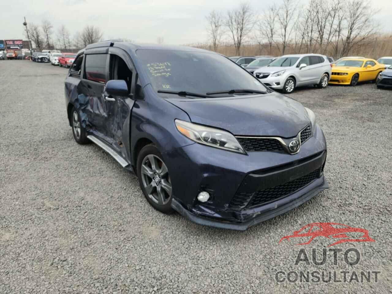 TOYOTA SIENNA 2018 - 5TDXZ3DC9JS958384