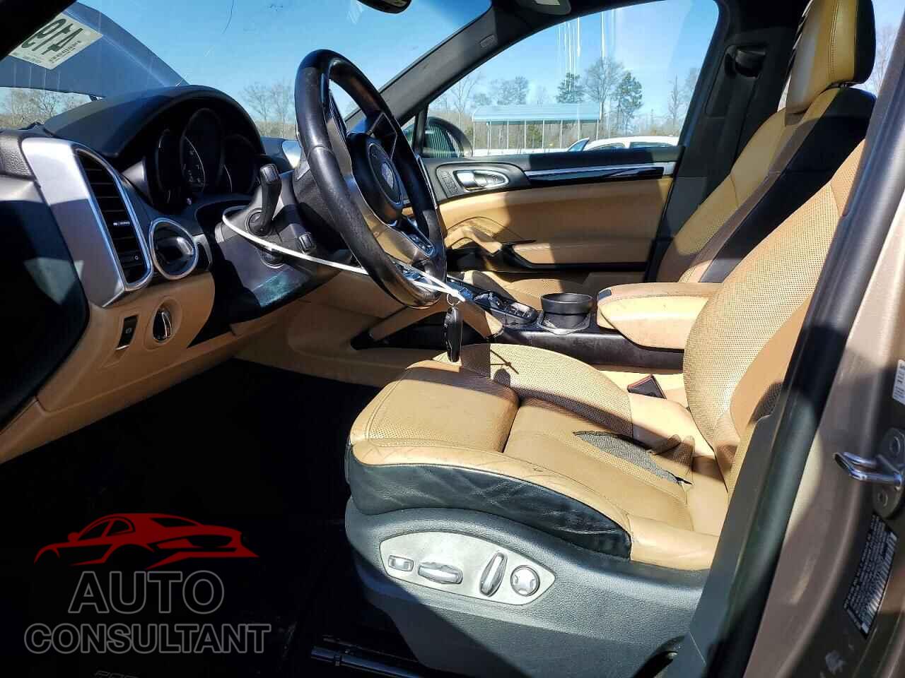 PORSCHE CAYENNE 2016 - WP1AA2A21GKA15097