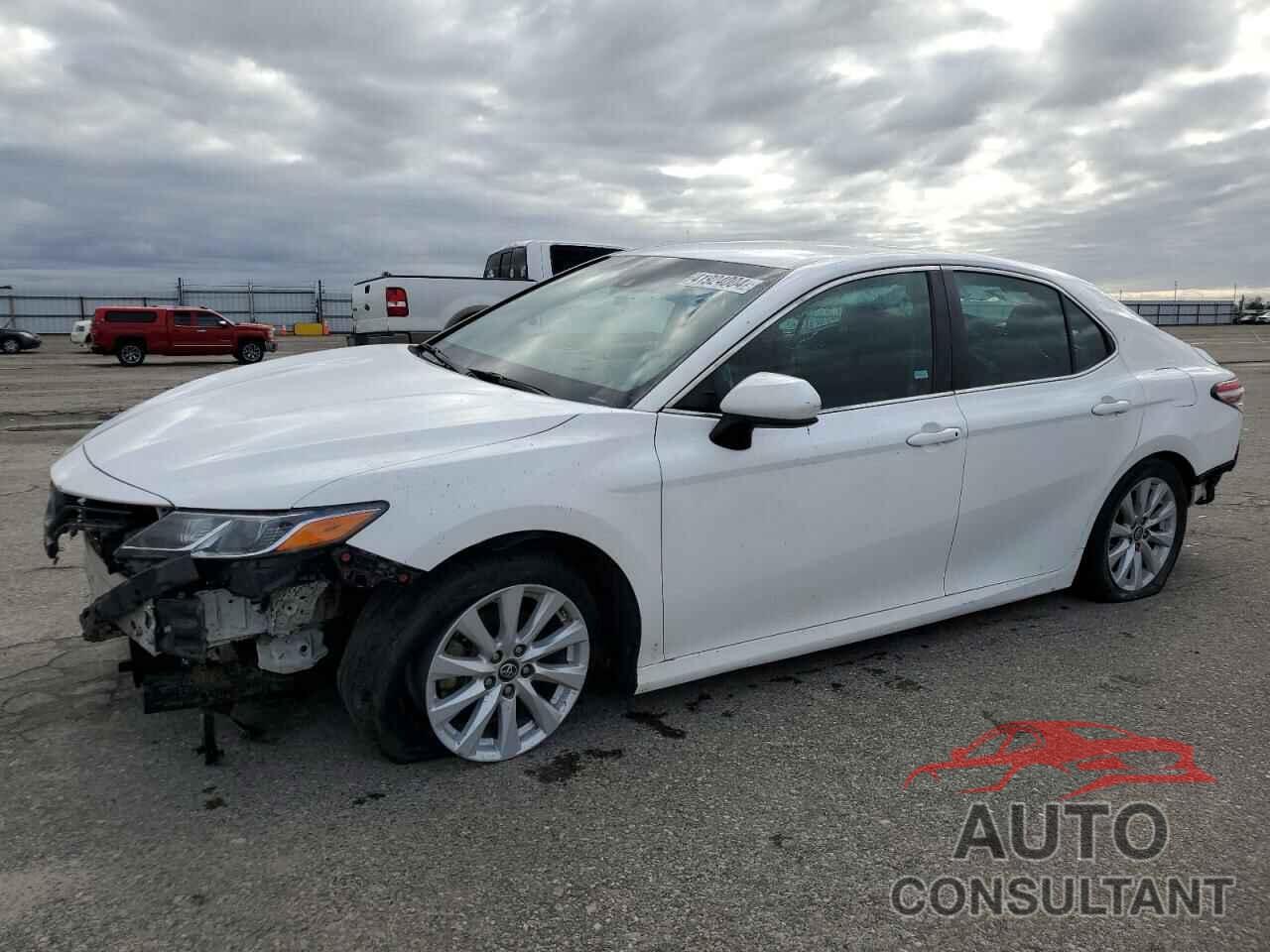 TOYOTA CAMRY 2018 - 4T1B11HK2JU076410