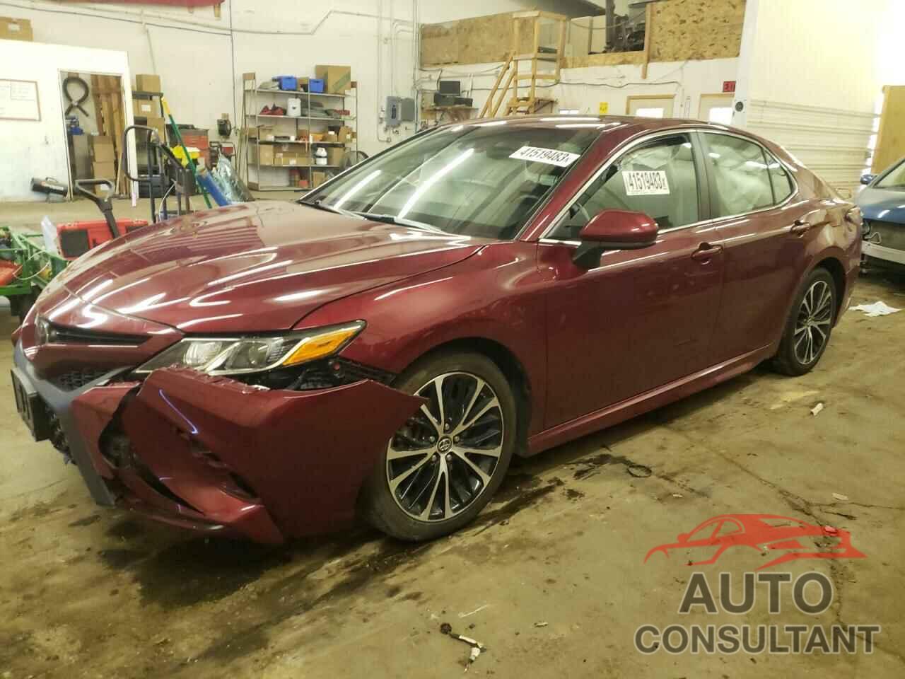 TOYOTA CAMRY 2018 - 4T1B11HK4JU611026