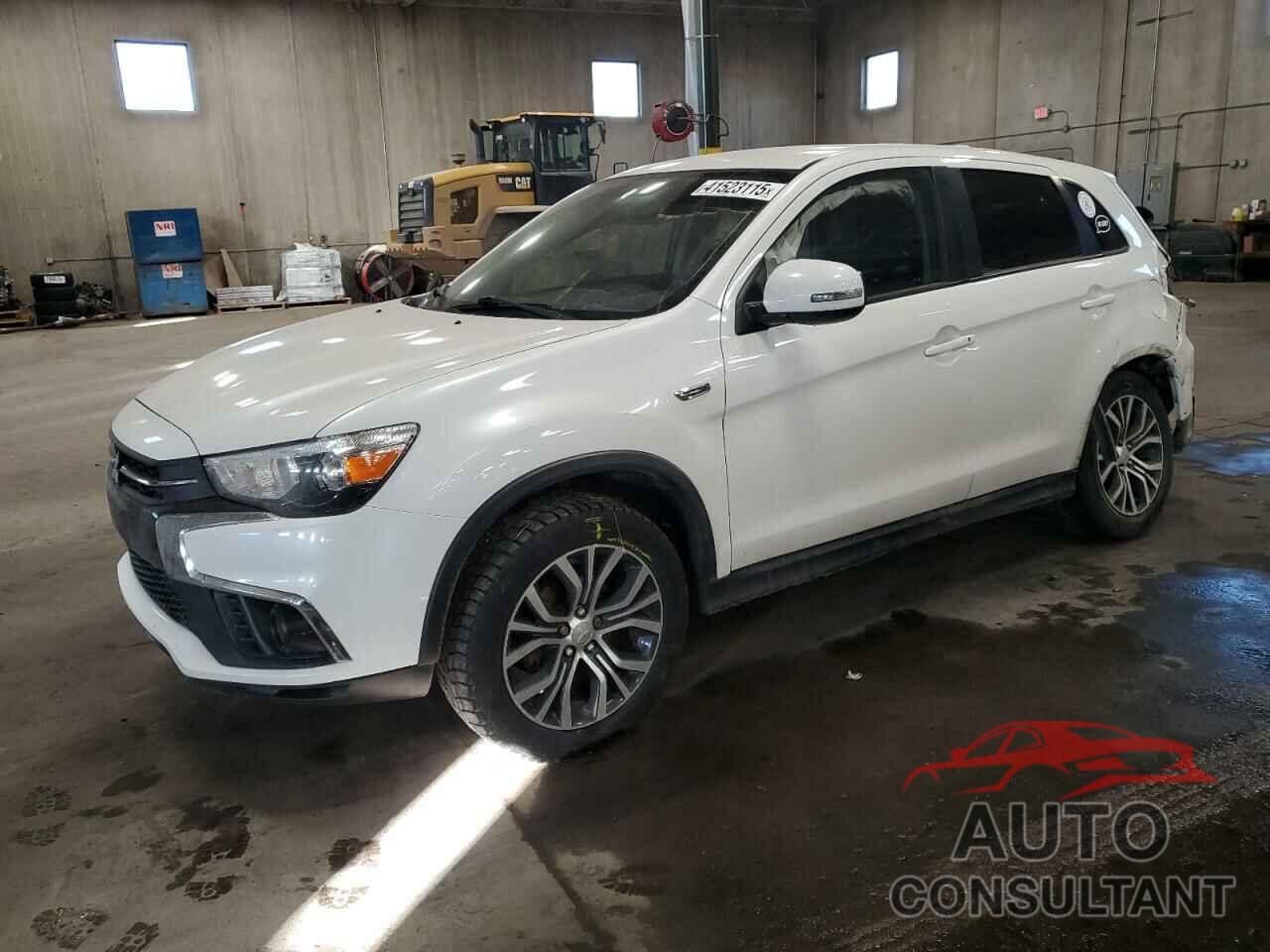 MITSUBISHI OUTLANDER 2018 - JA4AR3AUXJU017115