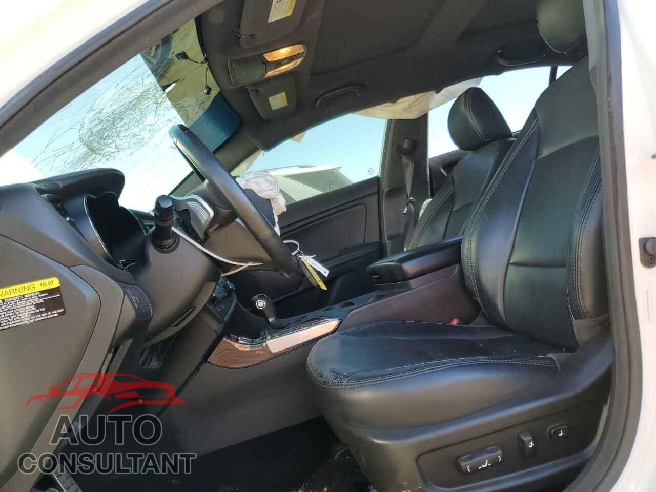 KIA OPTIMA 2013 - 5XXGR4A63DG204567