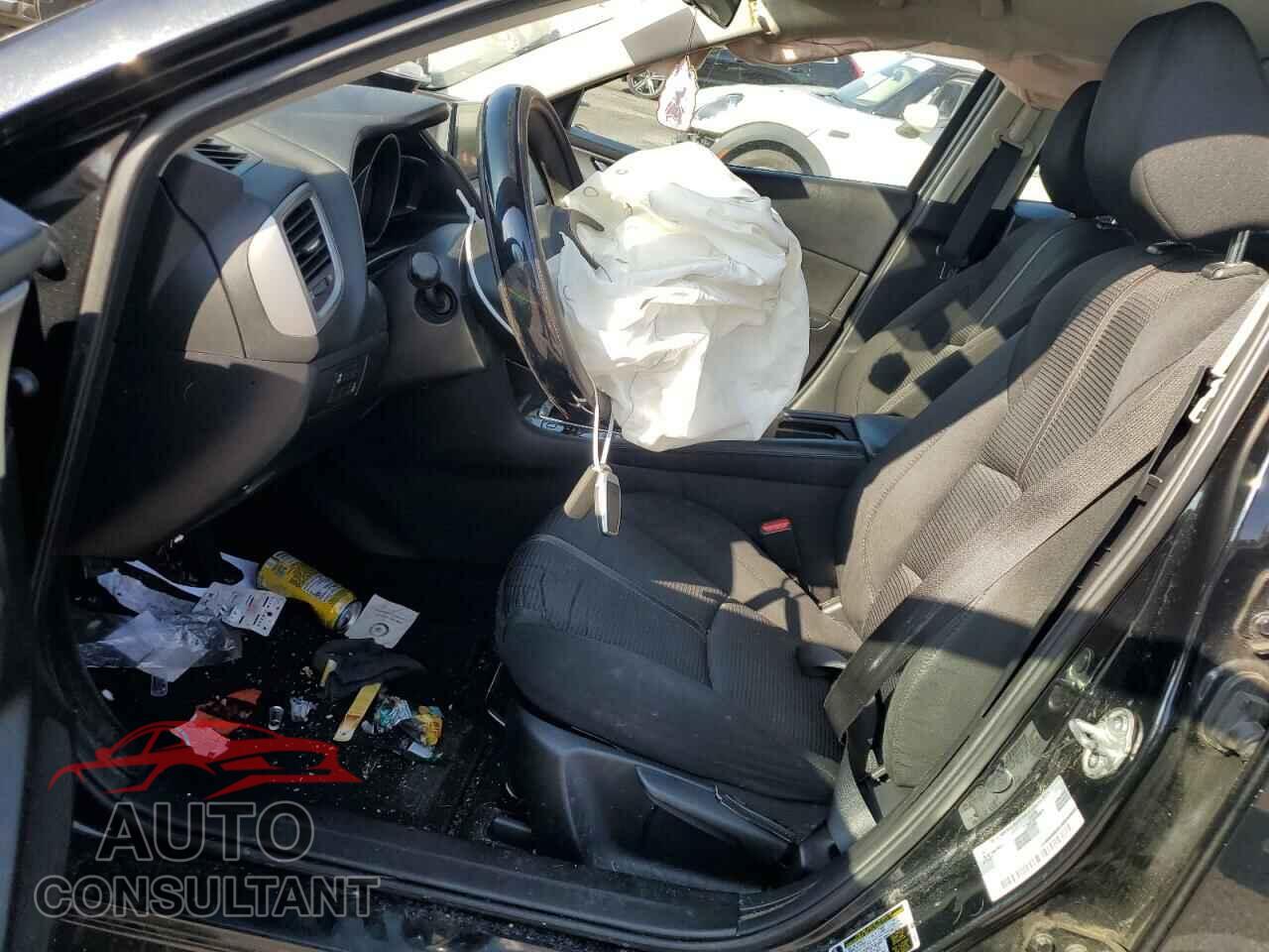 MAZDA 3 2018 - 3MZBN1U73JM186362
