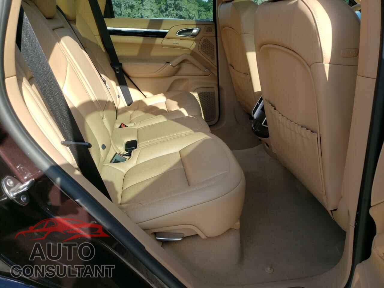 PORSCHE CAYENNE 2017 - WP1AA2A25HKA84859