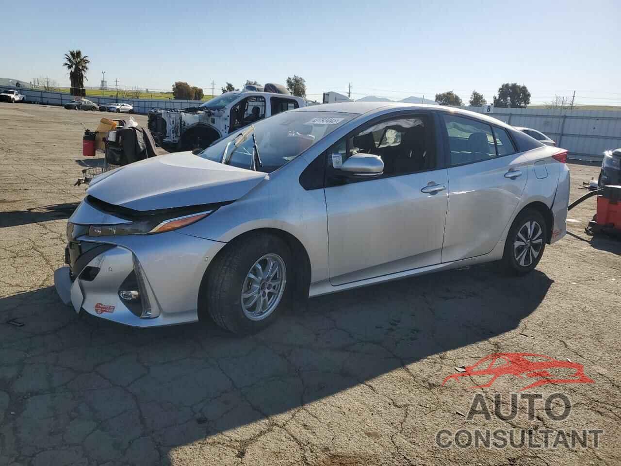 TOYOTA PRIUS 2018 - JTDKARFP0J3081743