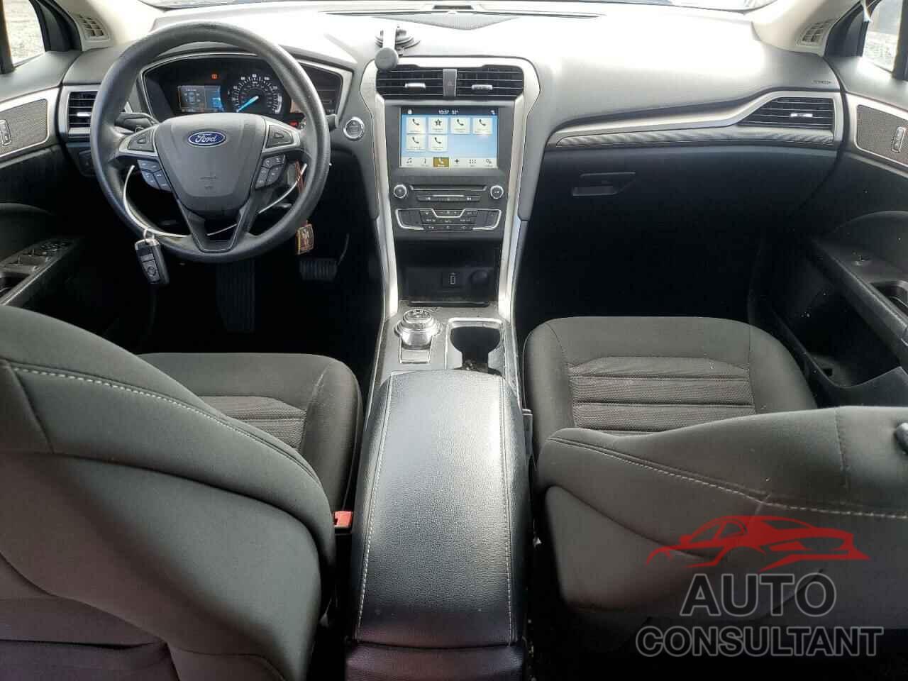 FORD FUSION 2018 - 3FA6P0HDXJR191768