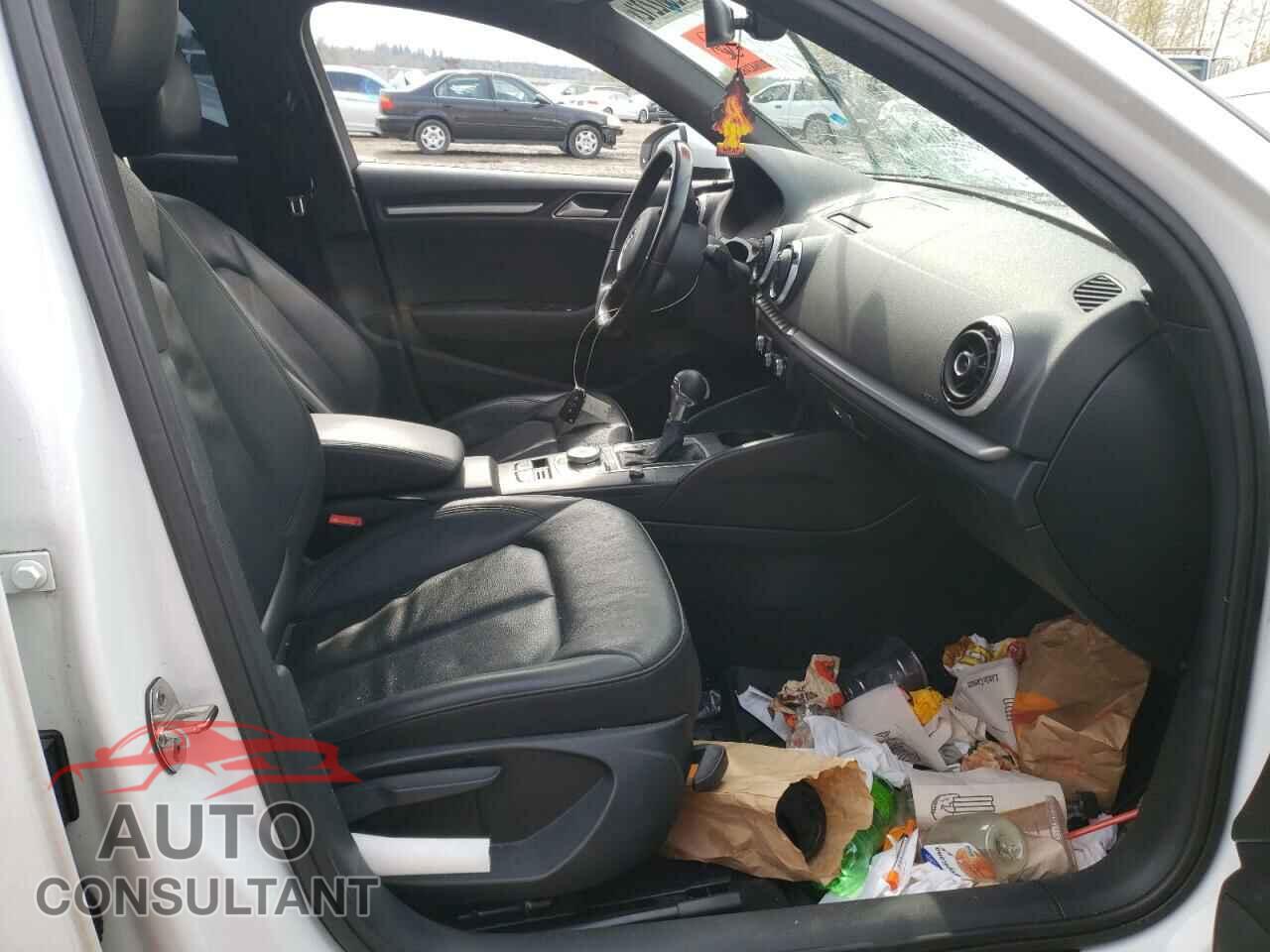 AUDI A3 2016 - WAUA7GFF9G1013934