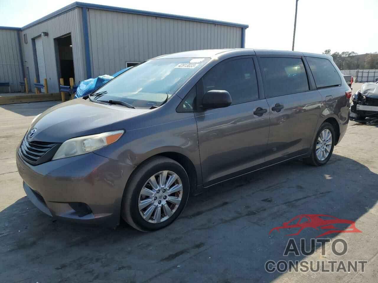 TOYOTA SIENNA 2016 - 5TDZK3DC0GS728559