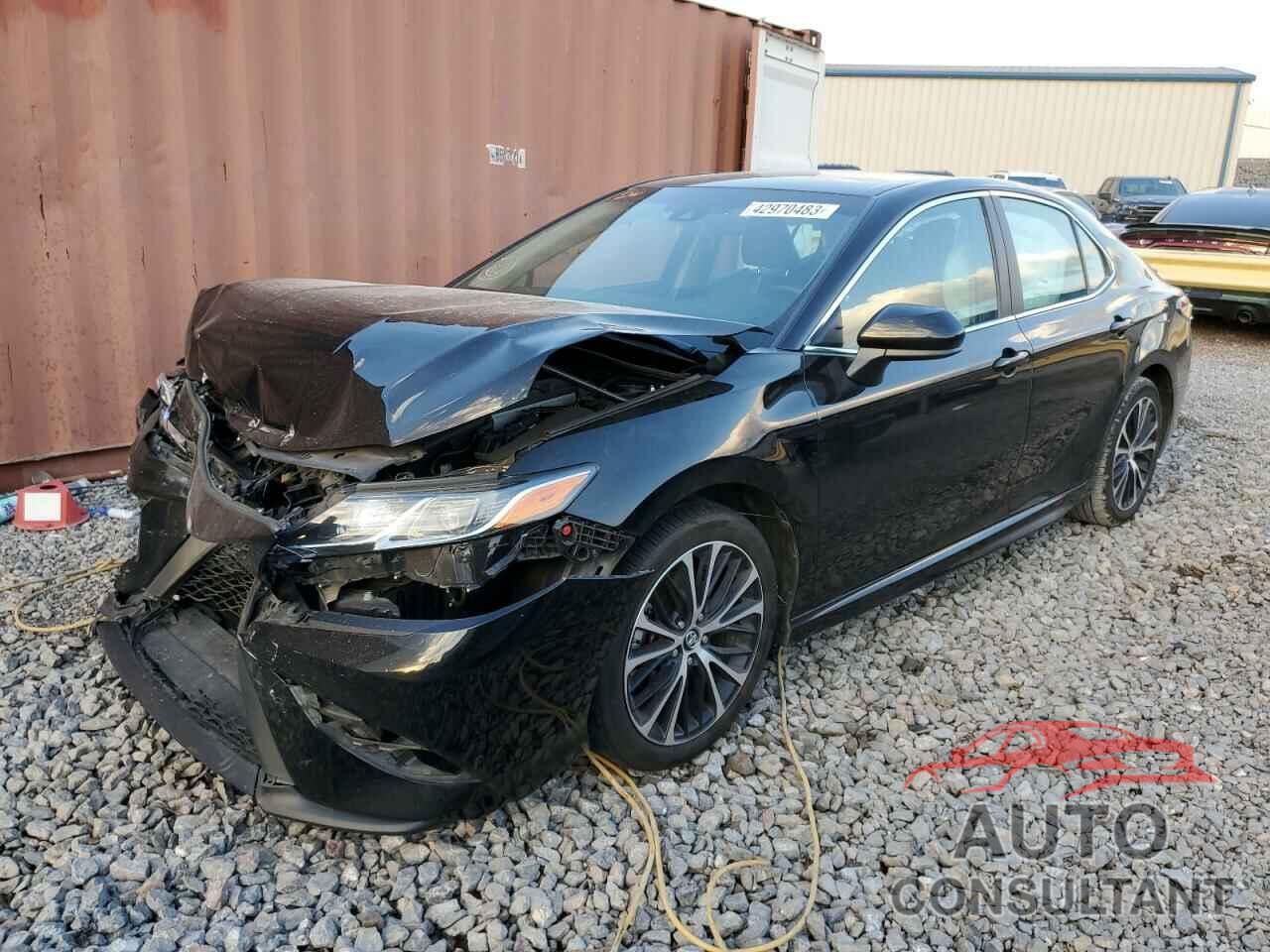 TOYOTA CAMRY 2018 - 4T1B11HK0JU046161