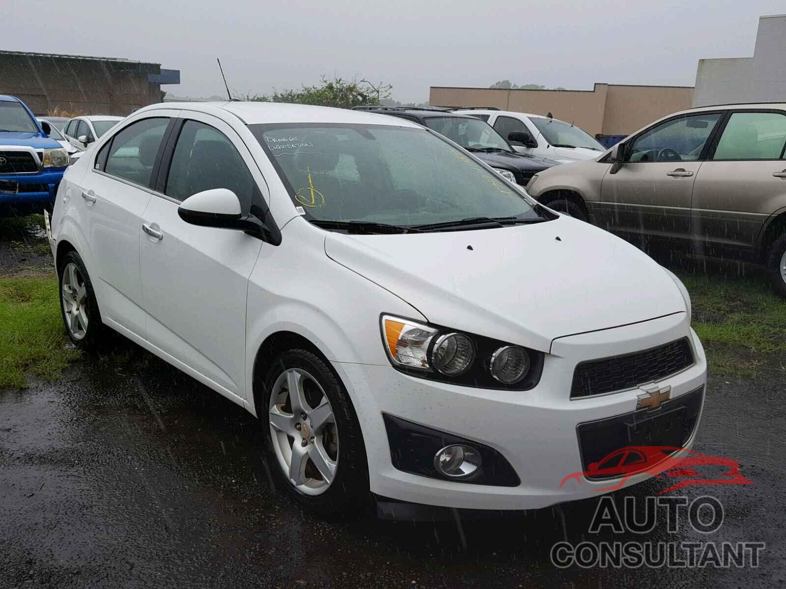 CHEVROLET SONIC 2016 - 1G1JE5SB6G4155357