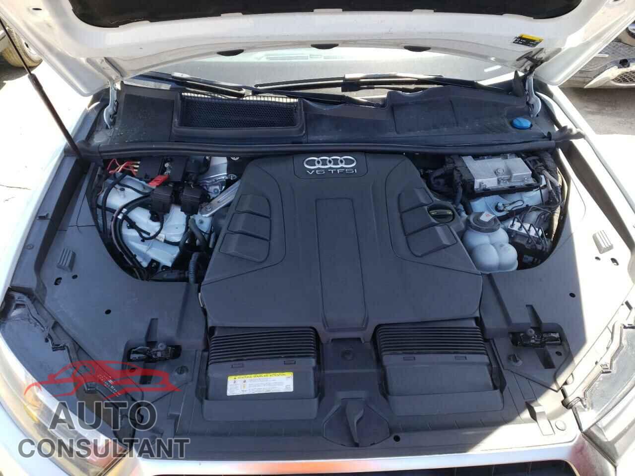 AUDI Q7 2018 - WA1LAAF75JD021922