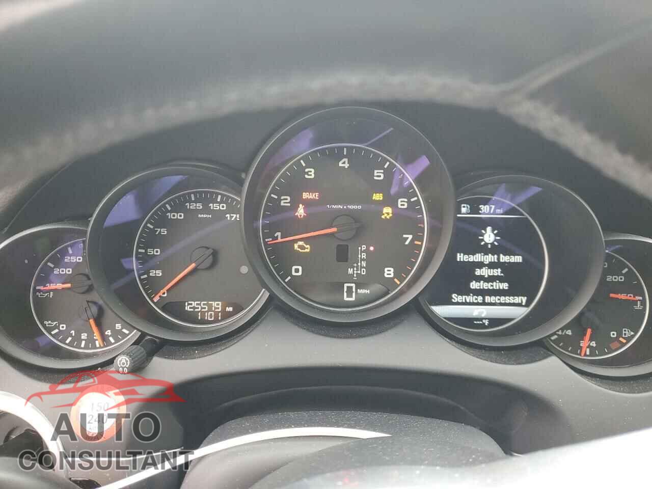 PORSCHE CAYENNE 2016 - WP1AA2A29GKA15722