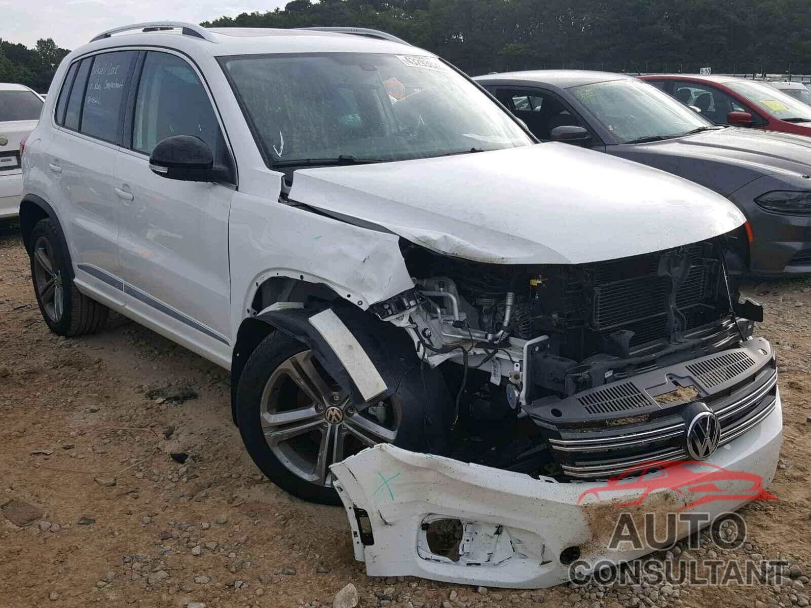 VOLKSWAGEN TIGUAN SPORT 2017 - WVGTV7AX0HK041842