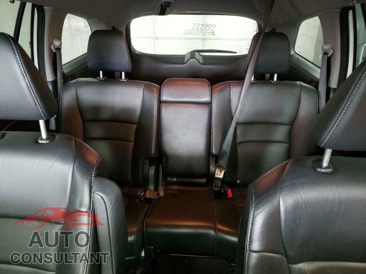 HONDA PILOT 2017 - 5FNYF6H96HB082675