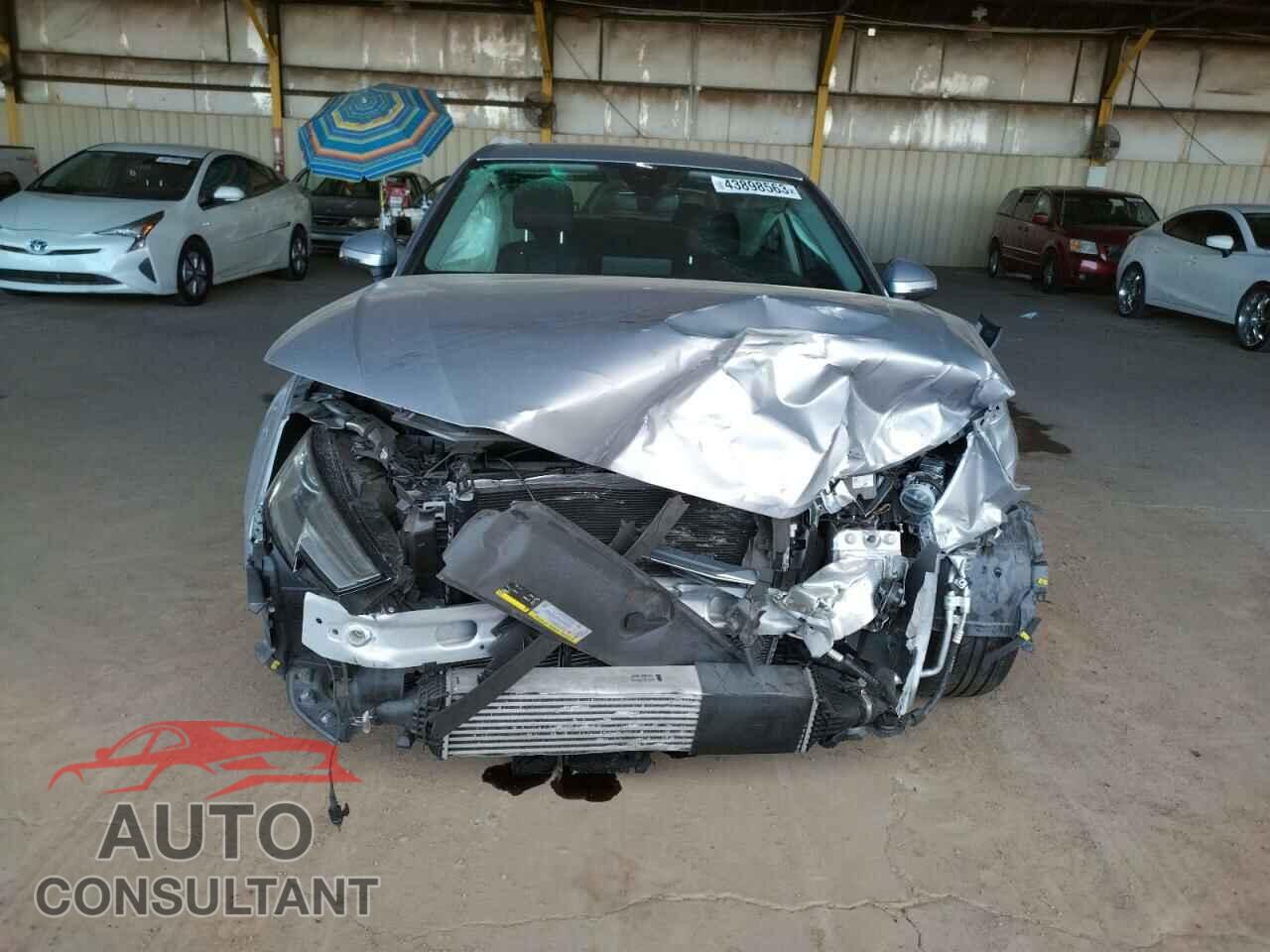 AUDI A4 2017 - WAUANAF48HN031143