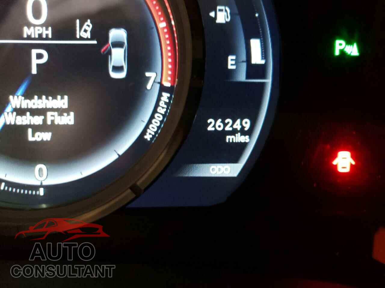 LEXUS IS 2019 - JTHBA1D25K5090595