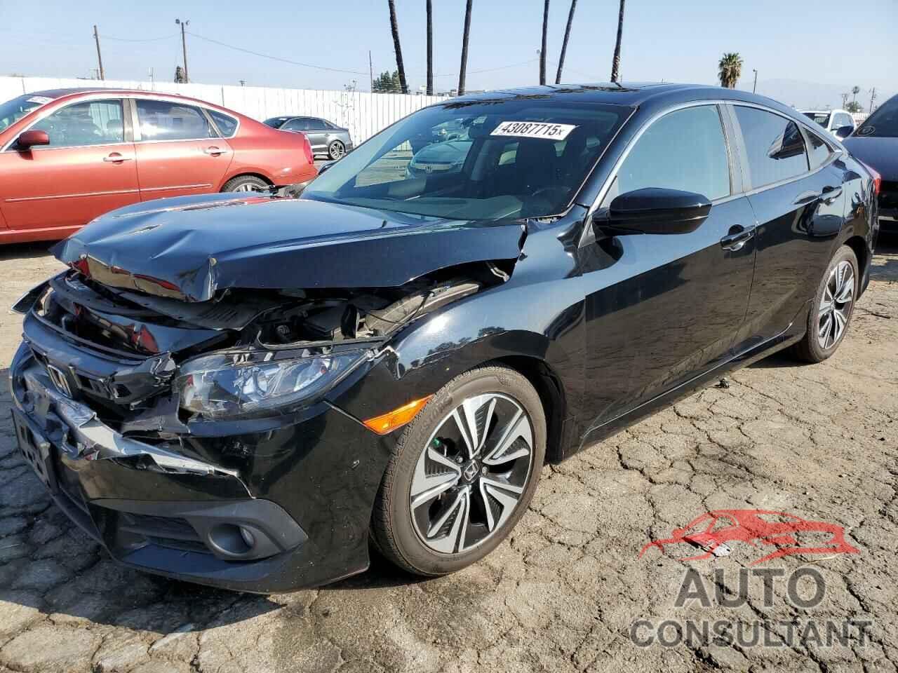 HONDA CIVIC 2018 - JHMFC1F38JX018777