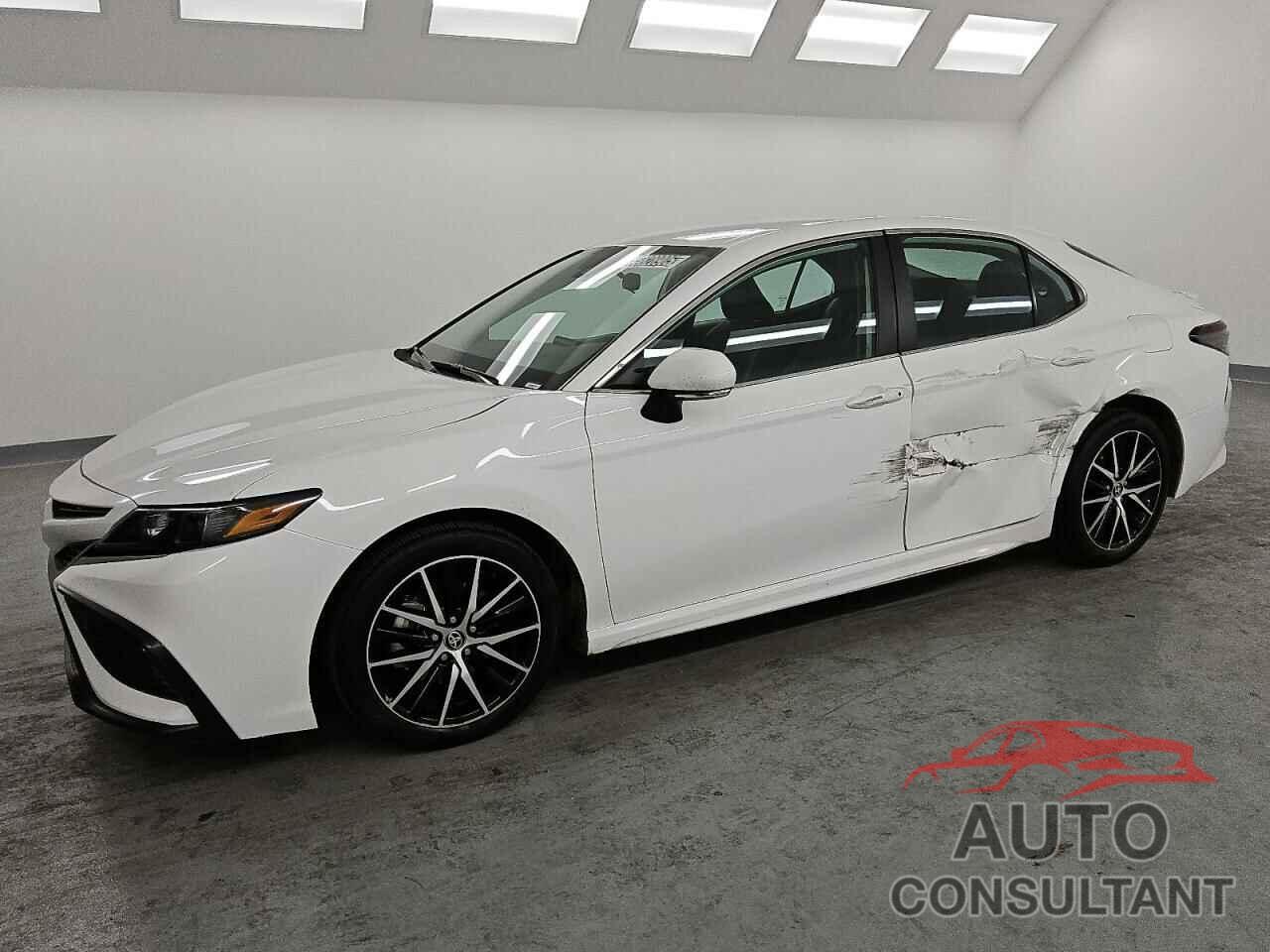 TOYOTA CAMRY 2024 - 4T1G11BK7RU108116
