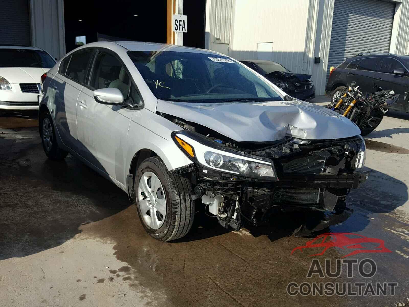 KIA FORTE 2017 - 3KPFK4A70HE083522