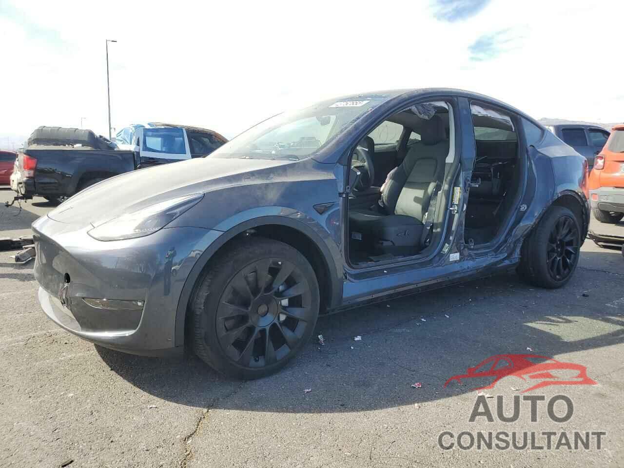 TESLA MODEL Y 2023 - 7SAYGDEE8PF912853