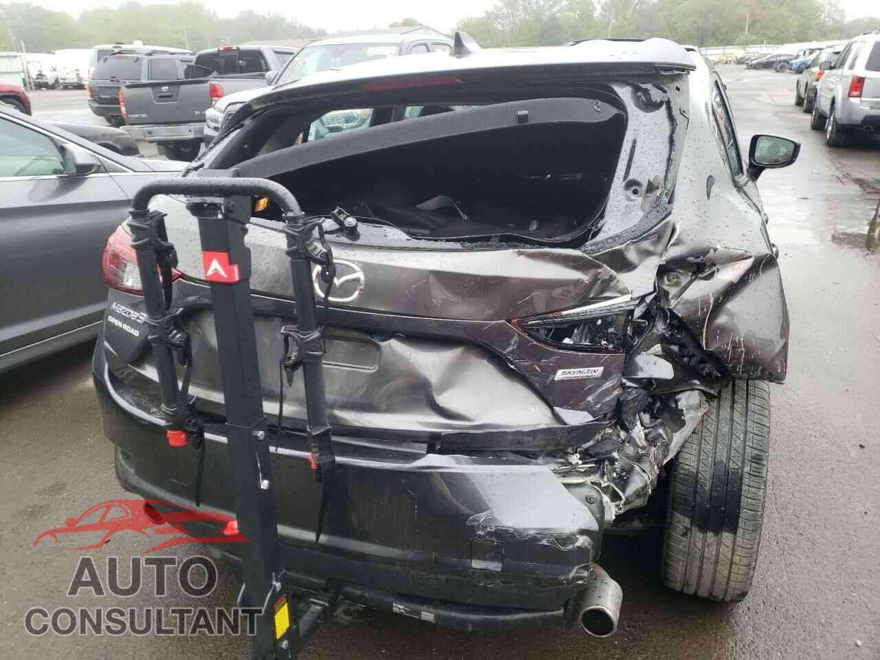 MAZDA 3 2017 - 3MZBN1M30HM135554