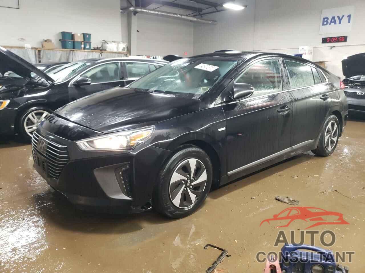 HYUNDAI IONIQ 2018 - KMHC75LC7JU066188