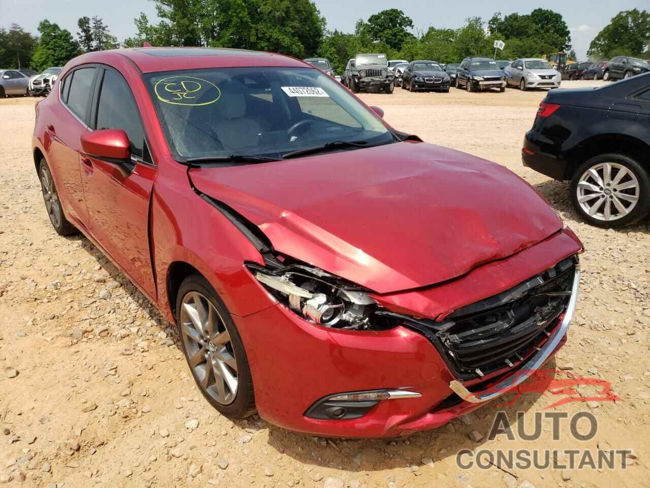 MAZDA 3 2018 - 3MZBN1M3XJM267503