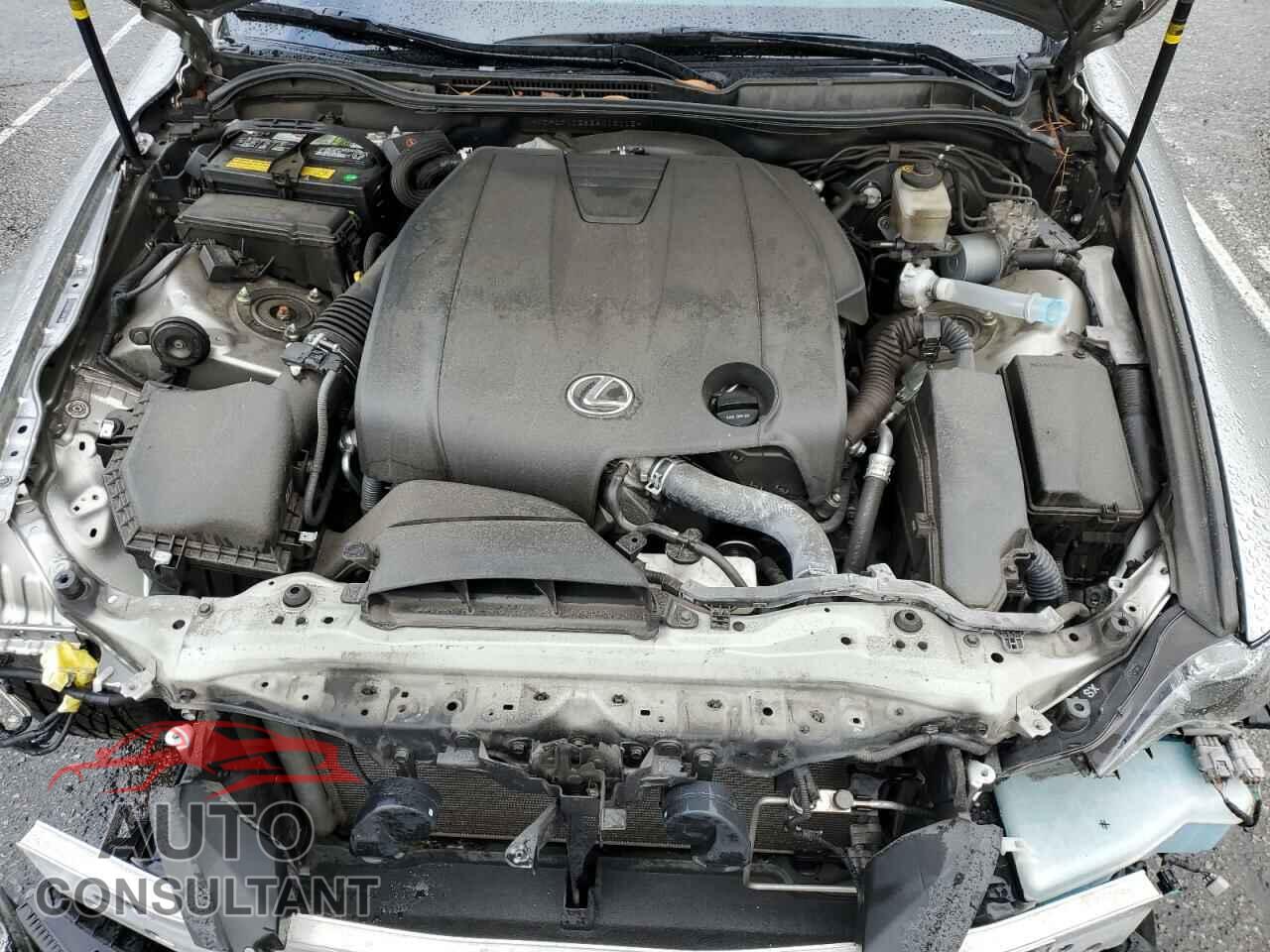 LEXUS IS 2014 - JTHCF1D28E5012113