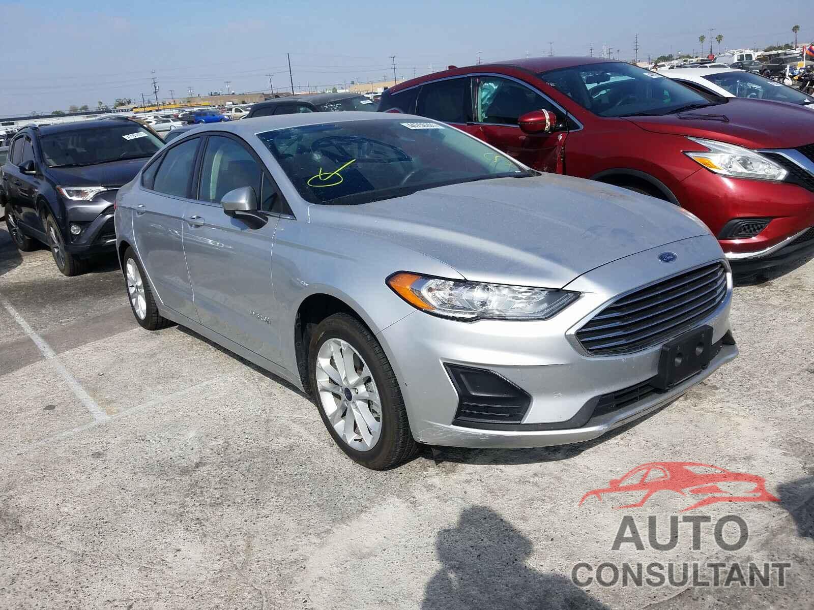 FORD FUSION 2019 - 3FA6P0LU2KR148714