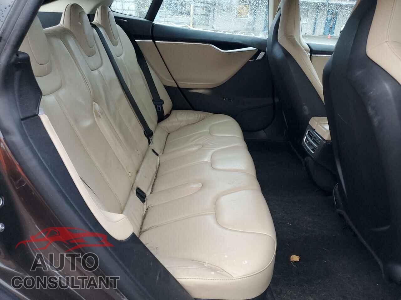 TESLA MODEL S 2013 - 5YJSA1CG8DFP07603