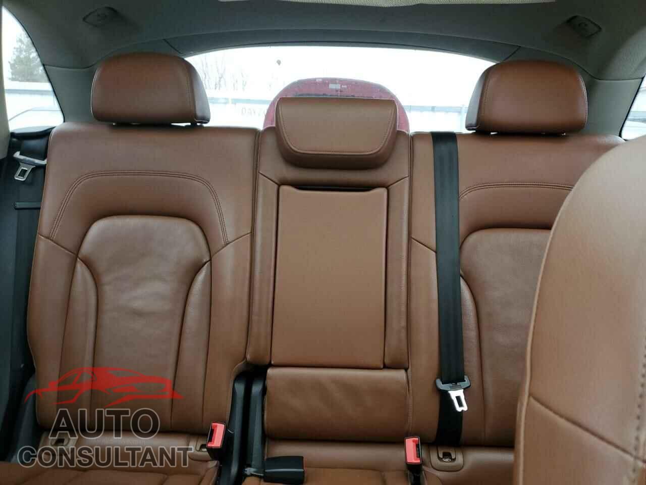 AUDI Q5 2011 - WA1VFCFP9BA109459