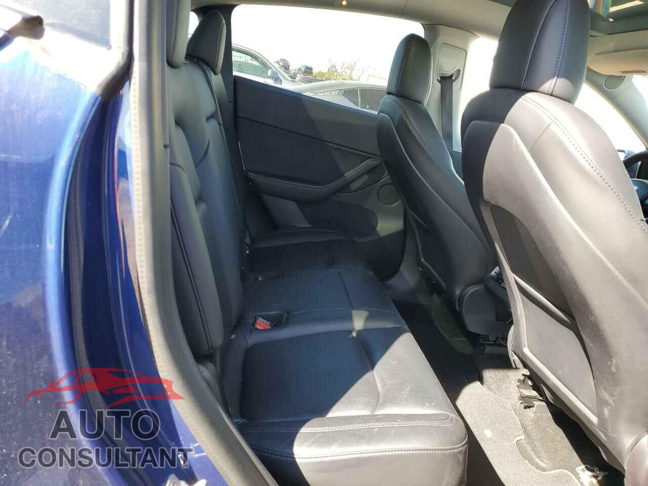 TESLA MODEL Y 2021 - 5YJYGDEE3MF149472
