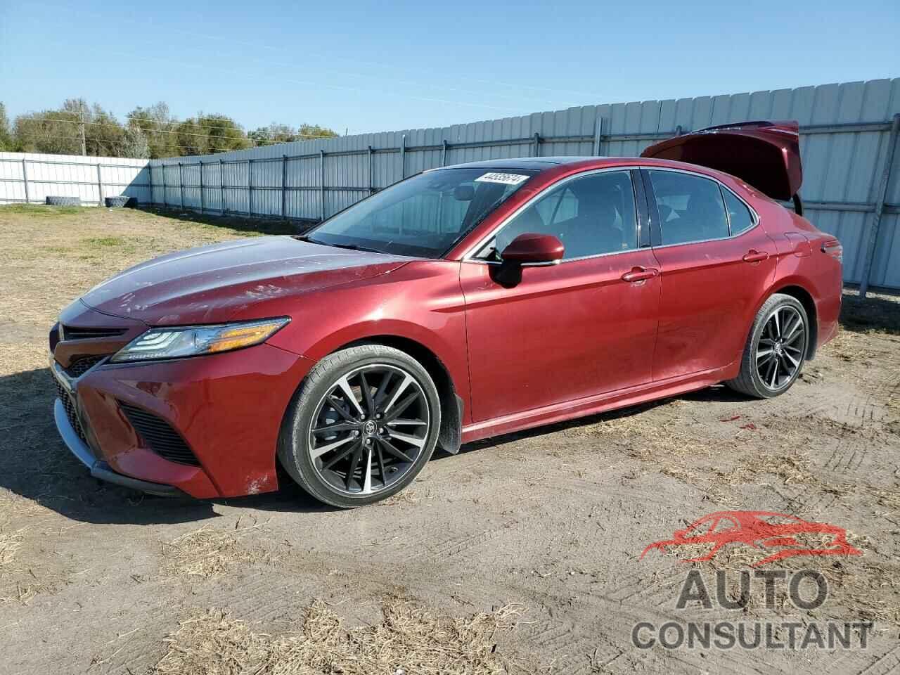 TOYOTA CAMRY 2018 - 4T1B61HK2JU643572