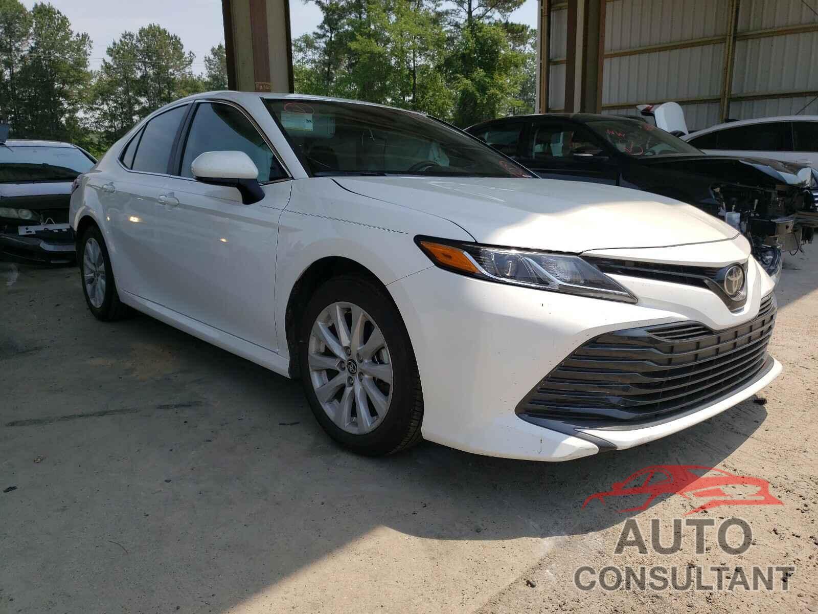 TOYOTA CAMRY 2020 - 4T1C11AK5LU976560