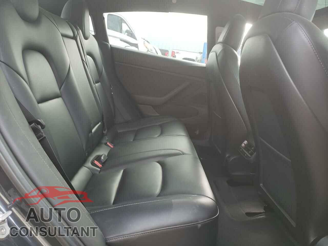 TESLA MODEL 3 2019 - 5YJ3E1EBXKF194071
