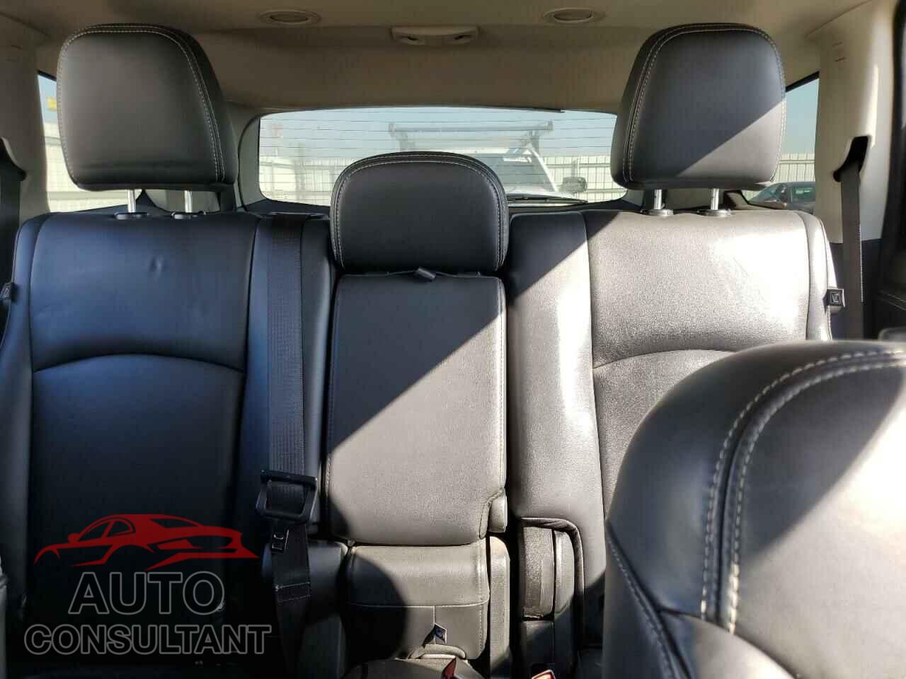 DODGE JOURNEY 2017 - 3C4PDCGG2HT548345