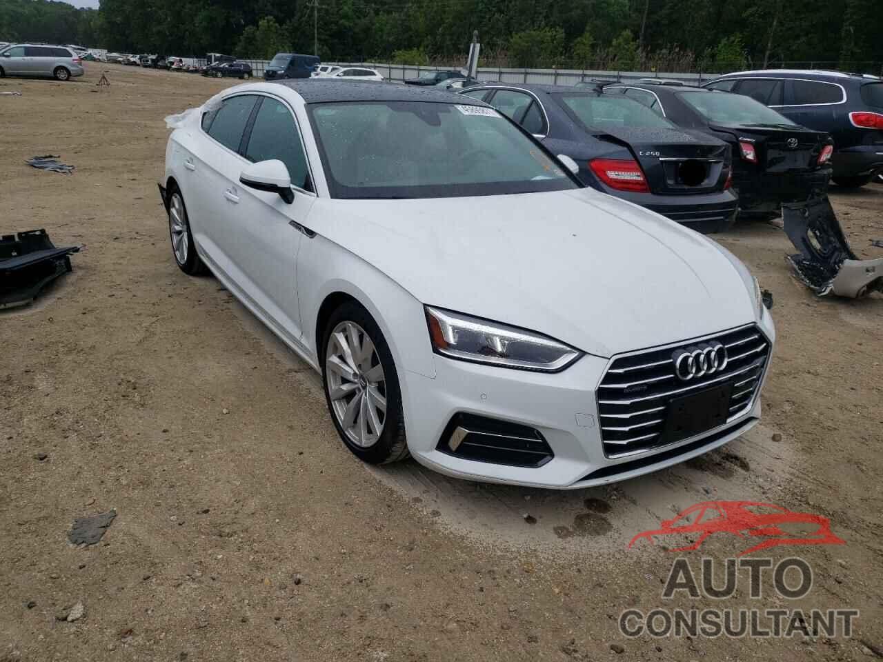 AUDI A5 2018 - WAUBNCF54JA009713