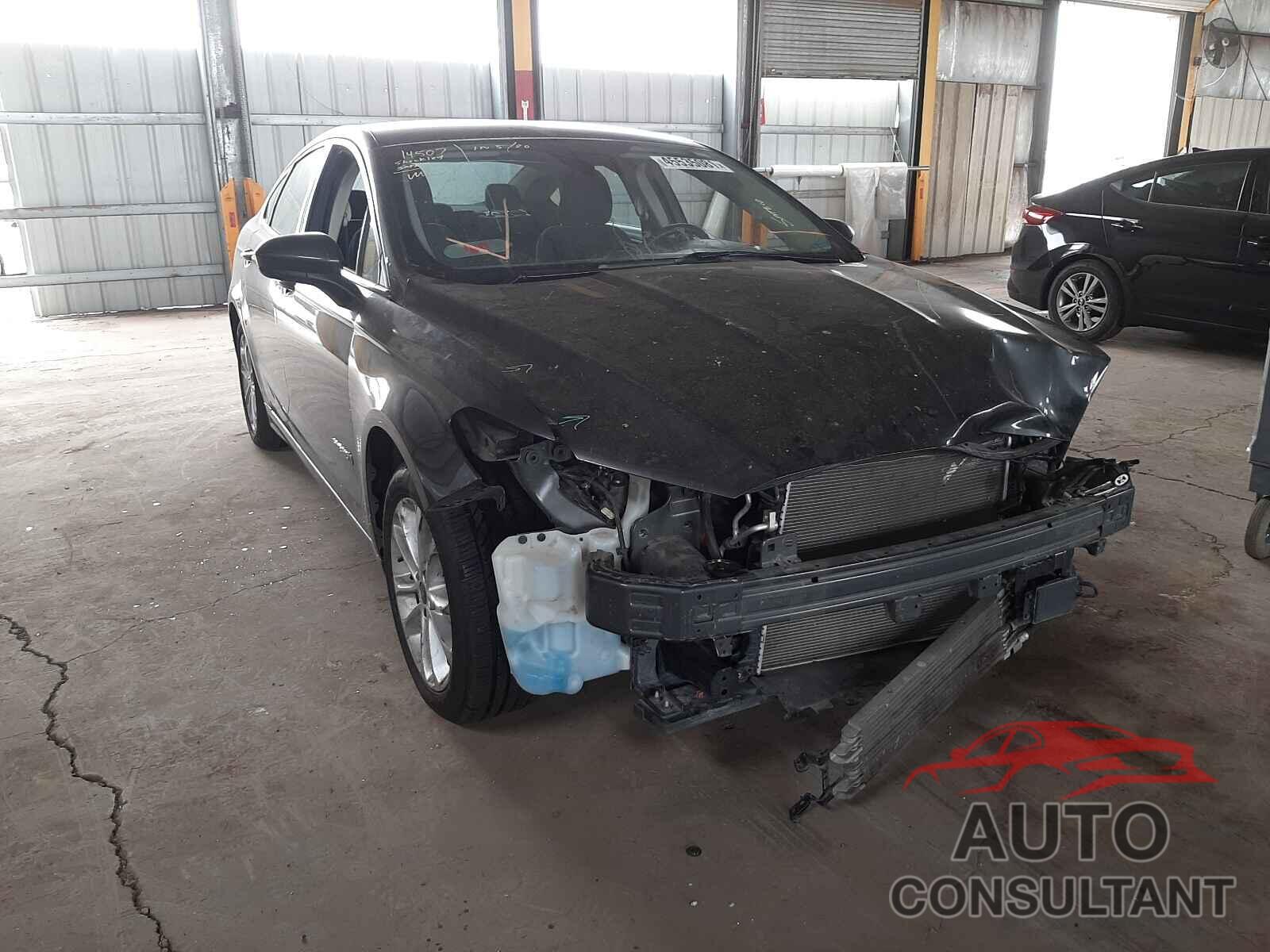 FORD FUSION 2019 - 3FA6P0LU4KR120493