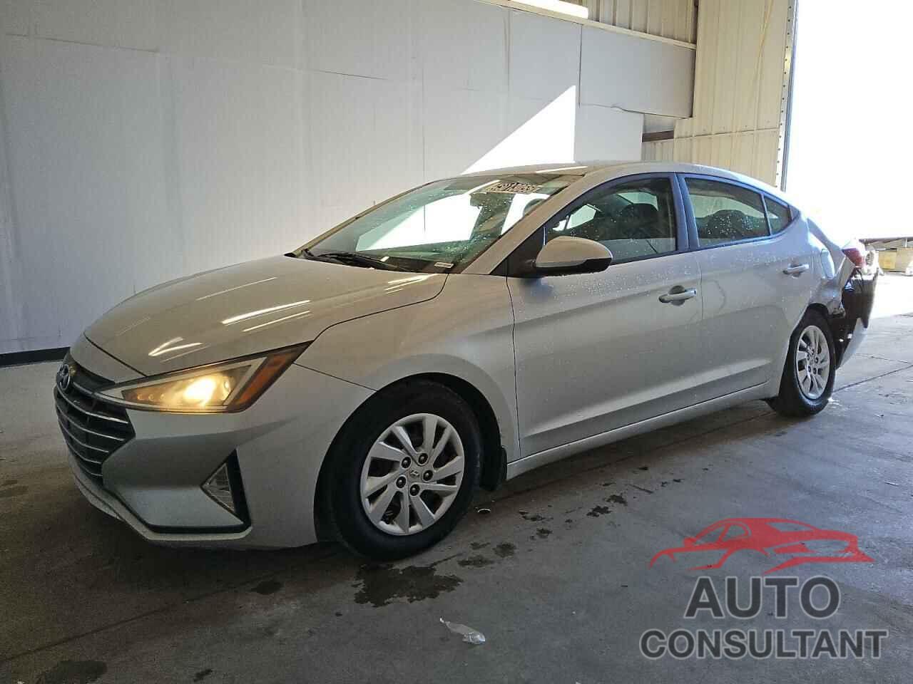HYUNDAI ELANTRA 2019 - 5NPD74LF8KH439246