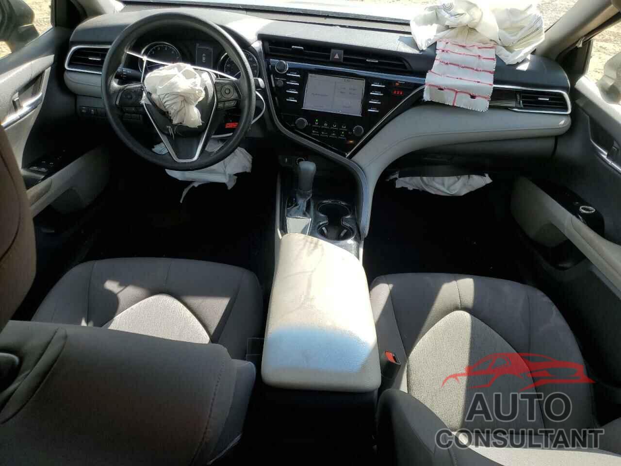 TOYOTA CAMRY 2018 - JTNB11HKXJ3030846