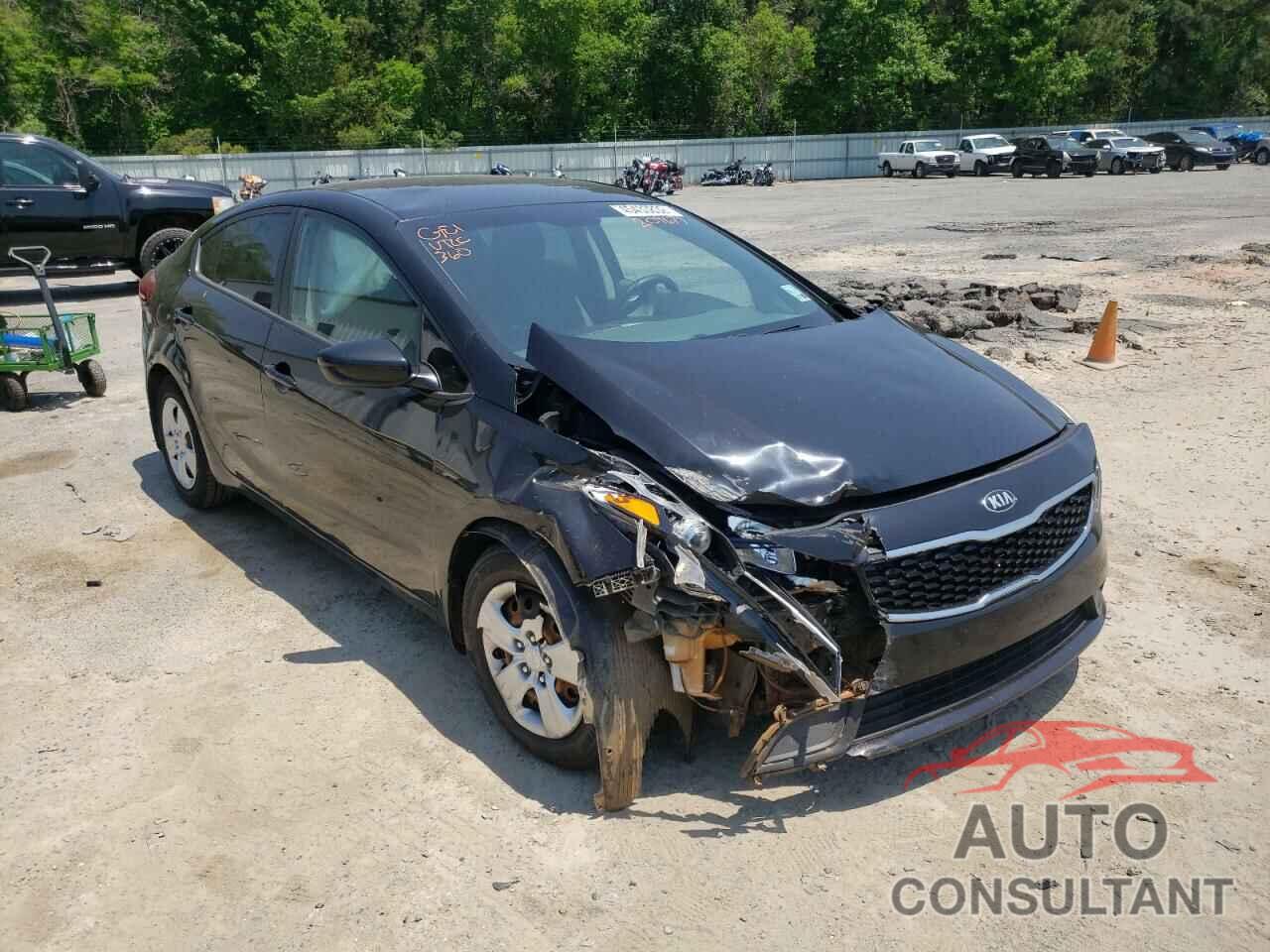 KIA FORTE 2018 - 3KPFK4A76JE209677