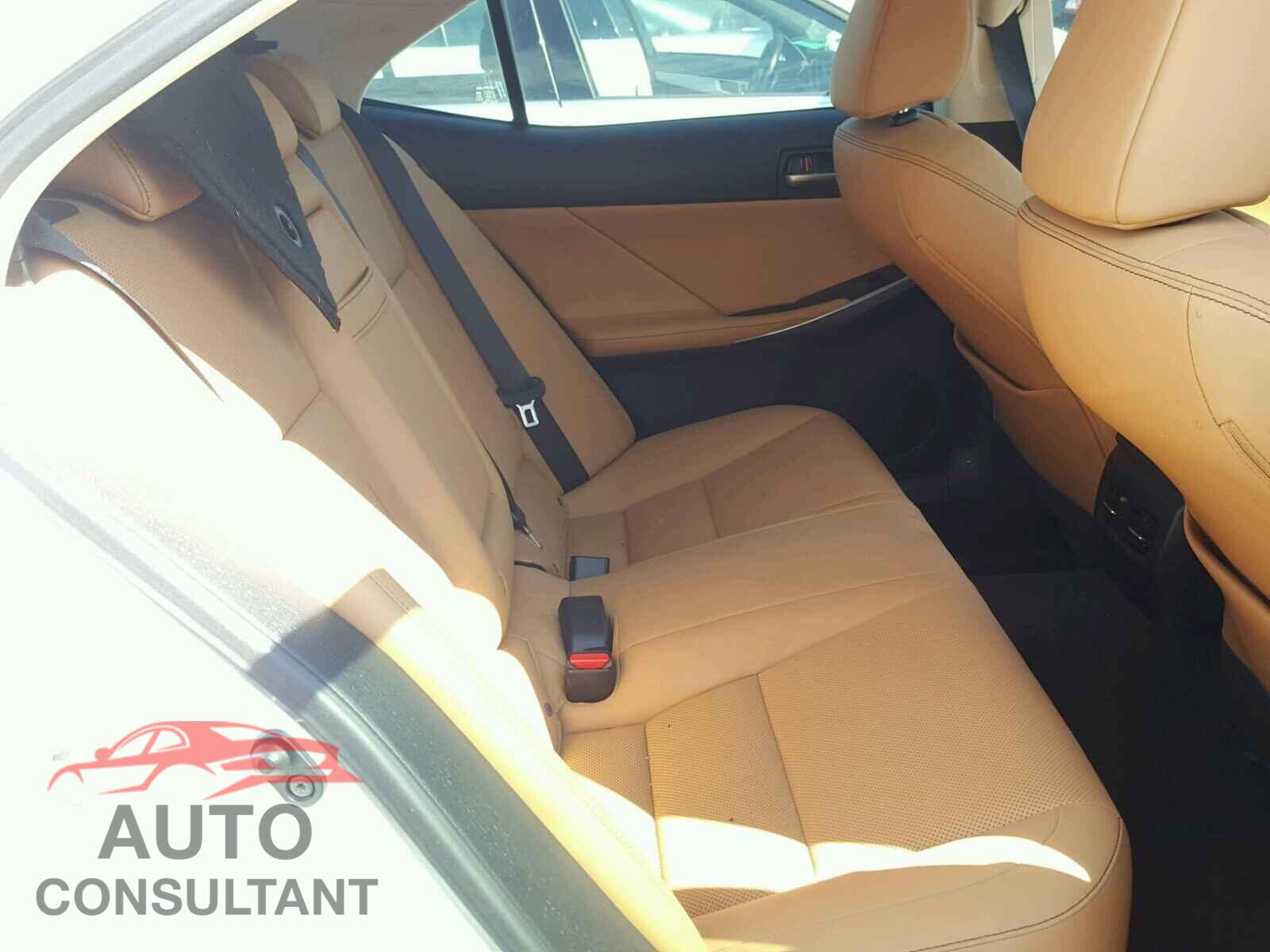 LEXUS IS 2017 - JTHBA1D26H5041673